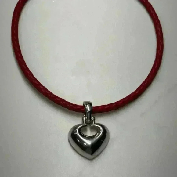 Joseph Esposito Red Leather and Sterling Heart Necklace Choker 15 to 17"  EUC - Picture 3 of 7
